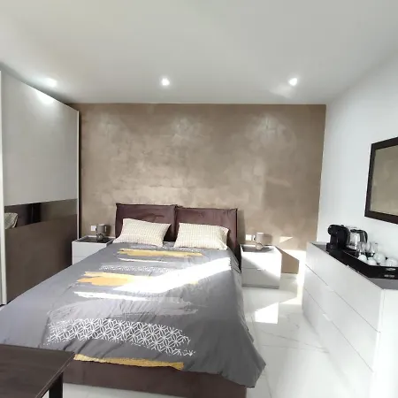 Apartment Il-girna *